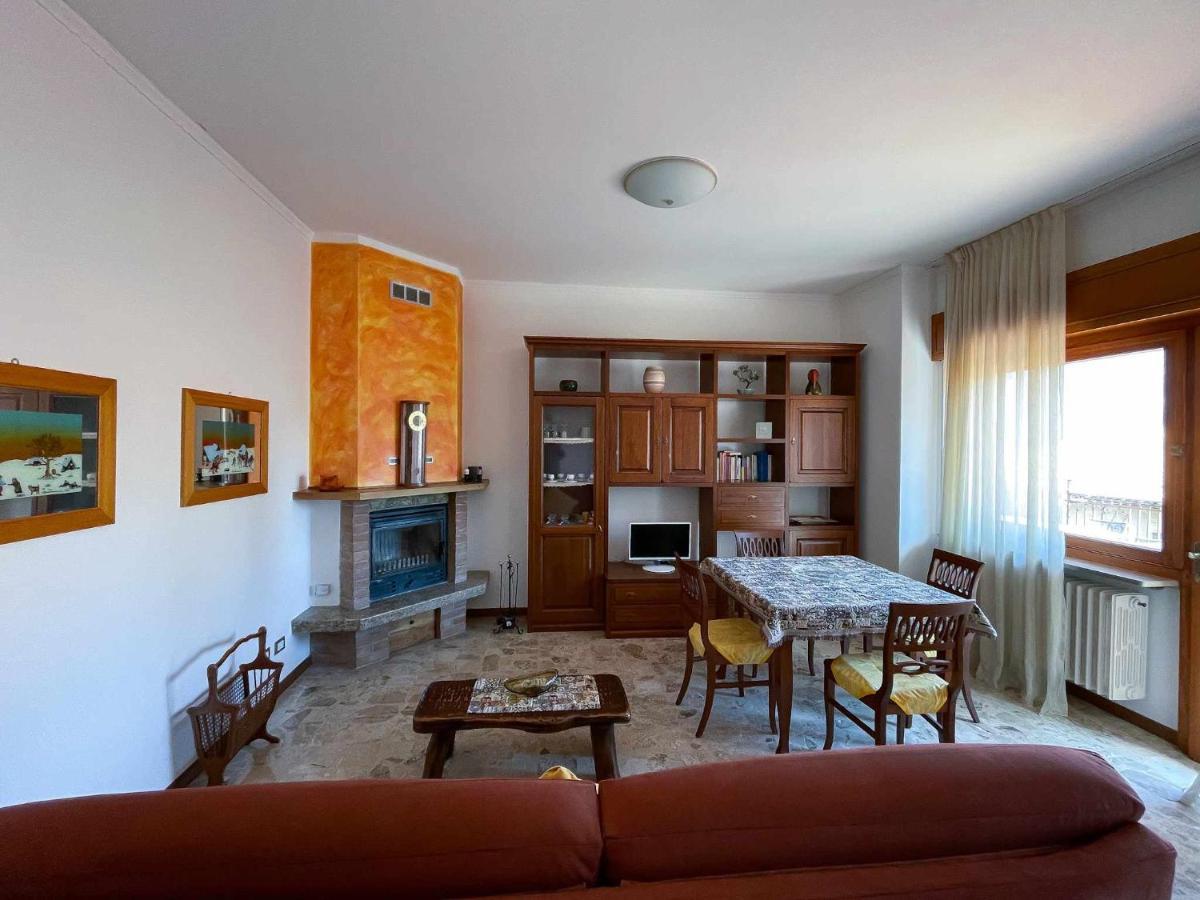 Terrazza San Martino Apartment Беладжо Екстериор снимка
