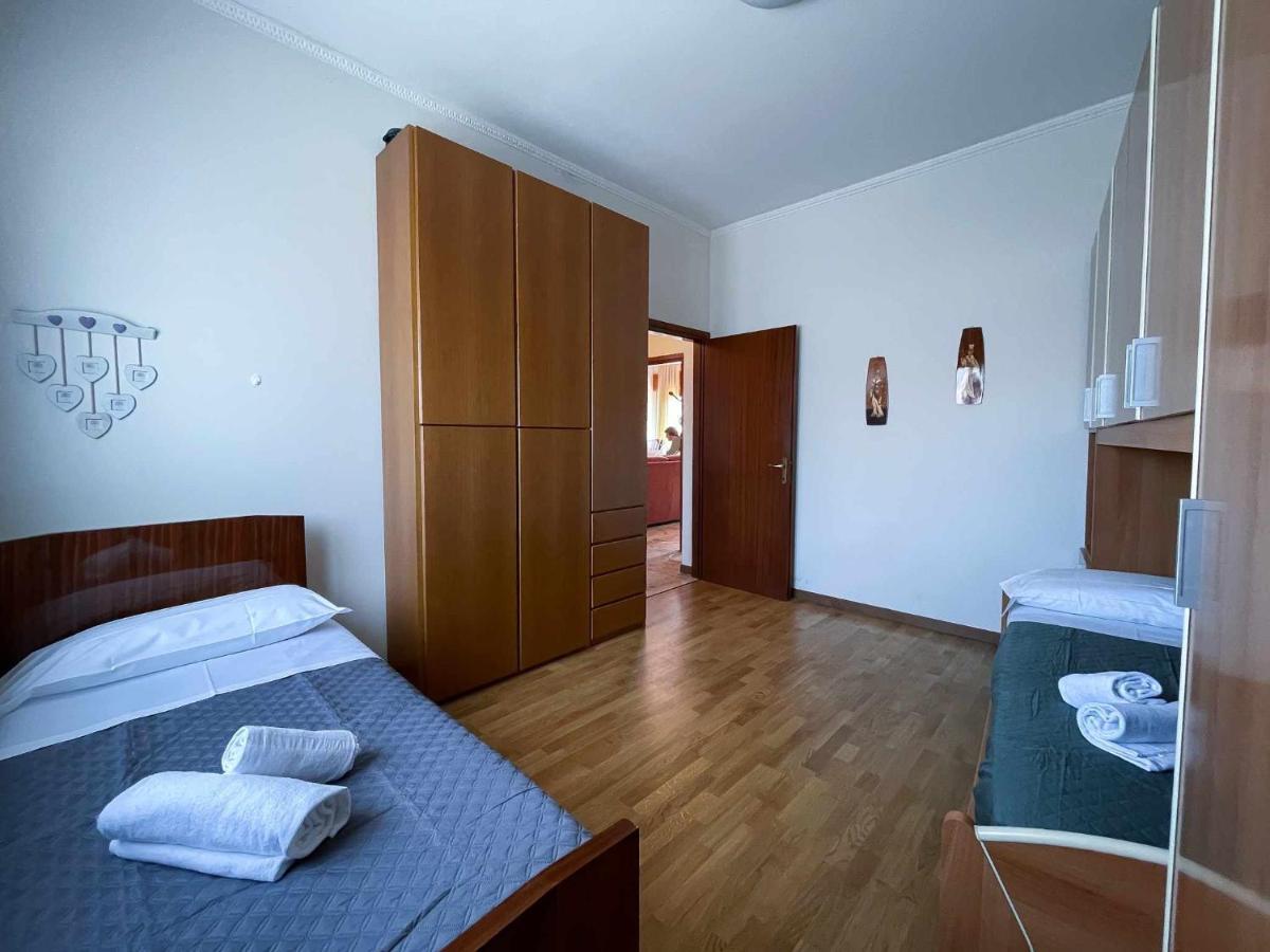 Terrazza San Martino Apartment Беладжо Екстериор снимка