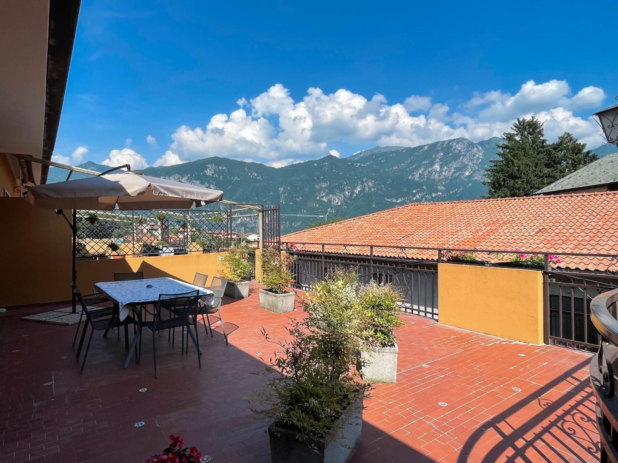 Terrazza San Martino Apartment Беладжо Екстериор снимка