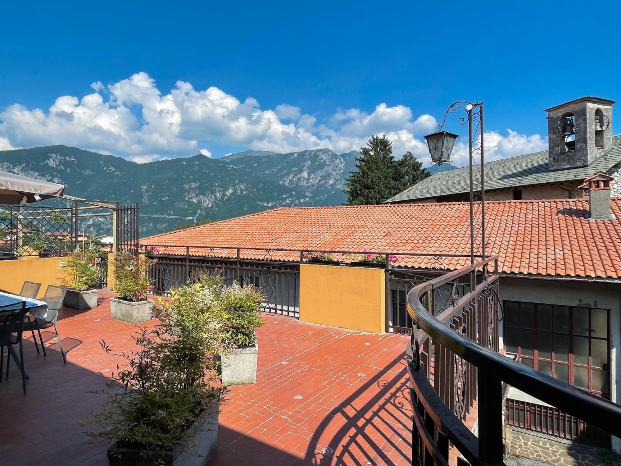 Terrazza San Martino Apartment Беладжо Екстериор снимка